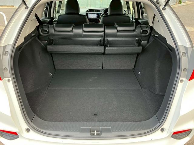 シャトル ハイブリッドZ ホンダセンシング 純正7インチナビ ホンダセンシング ステリモ フルセグTV Bluetooth CD DVD スマキー キーレス ACC ハーフレザーシート レーンキープ ETC フォグランプ ドラレコ パドルシフト(29枚目)