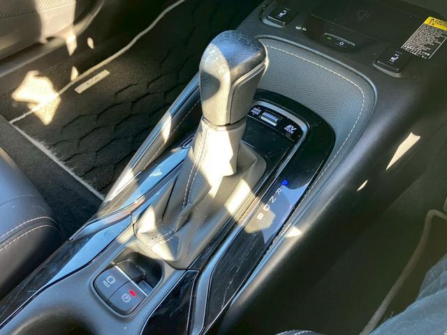 カローラツーリング ハイブリッド ダブルバイビー DPオーディオ ステアリングヒーター 置くだけ充電 ハーフレザー フォグランプ ACC レーンキープ ETC2.0 フルセグTV Bluetooth AC100V バックカメラ 衝突軽減ブレーキ(14枚目)