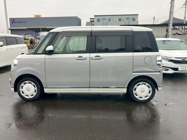 ムーヴキャンバス Ｘメイクアップリミテッド　ＳＡＩＩＩ　純正７インチナビ　オートライト　全周囲カメラ　両側電動スライドドア　フォグランプ　ＣＤ　ＤＶＤ　Ｂｌｕｅｔｏｏｔｈ　フルセグＴＶ　ドラレコ　オートハイビーム　ステアリングリモコン　電動格納ミラー（5枚目）