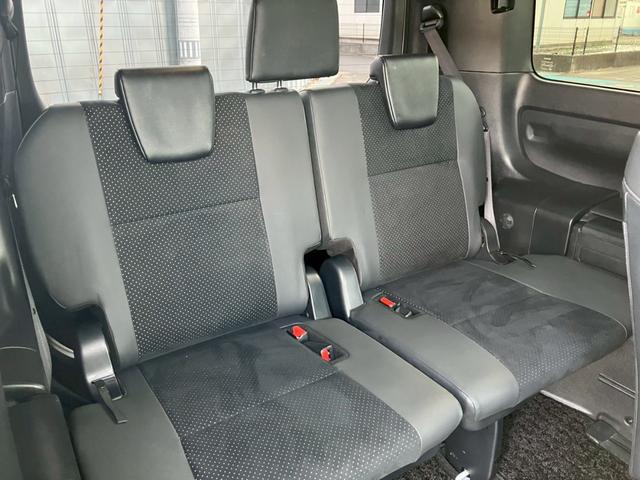 ヴォクシー ハイブリッドＺＳ　煌ＩＩＩ　純正ディスプレイナビ　バックカメラ　フルセグ　モデリスタフルエアロ　クルコン　Ｗエアコン　シートヒーター　ＥＴＣ　電動格納ミラー　オートライト　ステリモ　衝突軽減　レーンキープ　横滑り防止　エアバッグ（27枚目）