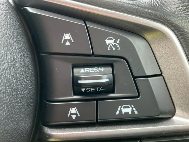 �y�`�b�b�z��葬�x�ł̏��q�͂������A�O���̎ԗ��Ƃ̋��������ɕۂ��Ȃ��玩���ŉ��������s���܂��B�������H���s���ɂ͑�ϊ������@�\�ł��B