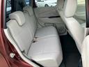 【リアシート】広々としているので後部座席の方も快適にドライブができます♪