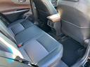 【リアシート】広々としているので後部座席の方も快適にドライブができます♪