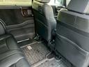 【リアシート】広々としているので後部座席の方も快適にドライブができます♪