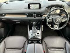 【整備工場完備】ご安心してお乗り頂くため環境を整えております。お車の定期メンテナンスの他、車検やタイヤ交換などもお任せください！ 2