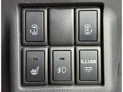 両側電動スライドドア／シートヒーター／フロントフォグランプ／ルーフスピーカーイルミネーション 6