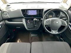 【整備工場完備】ご安心してお乗り頂くため環境を整えております。お車の定期メンテナンスの他、車検やタイヤ交換などもお任せください！ 2