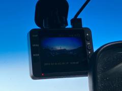 �ڥɥ饤�֥쥳�������۰��֤˼���դ��뤳�ȤǱ����Ȳ�����Ͽ���Ƥ����ɥ饤�֥쥳�������ϡ����Τκݤ˳Τ��ʾڵ�ǽ�Ϥ�ȯ�����Ƥ���ޤ��� 7