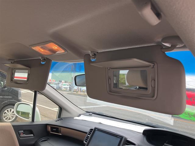 フリードハイブリッド ジャストセレクション　ＥＴＣ　バックカメラ　ナビ　ＴＶ　オートクルーズコントロール　両側電動スライドドア　ＨＩＤ　スマートキー　電動格納ミラー　３列シート　ウォークスルー　ＣＶＴ　アルミホイール　盗難防止システム（59枚目）