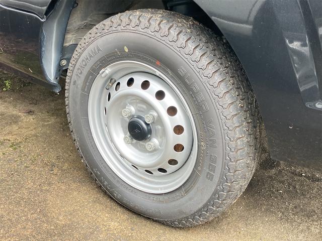 ハイゼットトラック ジャンボエクストラ 4WD 軽トラック MT 衝突被害軽減システム クリアランスソナー ETC スマートキー アイドリングストップ 電動格納ミラー オートライト ESC エアコン パワーステアリング パワーウィンドウ(17枚目)