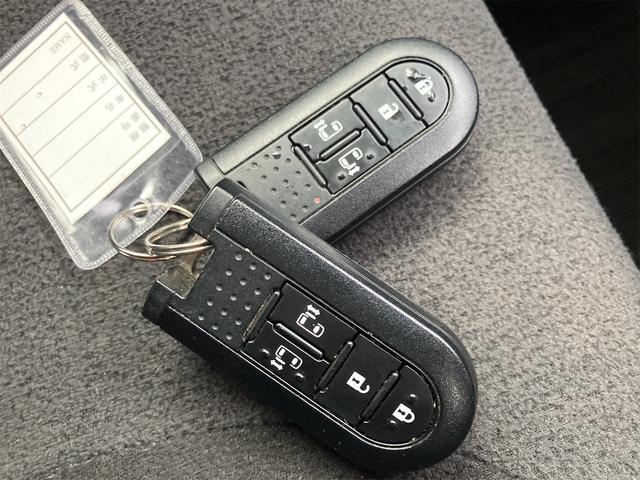 ムーヴキャンバス ＧブラックインテリアＶＳ　ＳＡＩＩＩ　４ＷＤ　全周囲カメラ　両側電動スライドドア　ナビ　ＴＶ　クリアランスソナー　衝突被害軽減システム　オートマチックハイビーム　オートライト　ＬＥＤヘッドランプ　スマートキー　アイドリングストップ（27枚目）