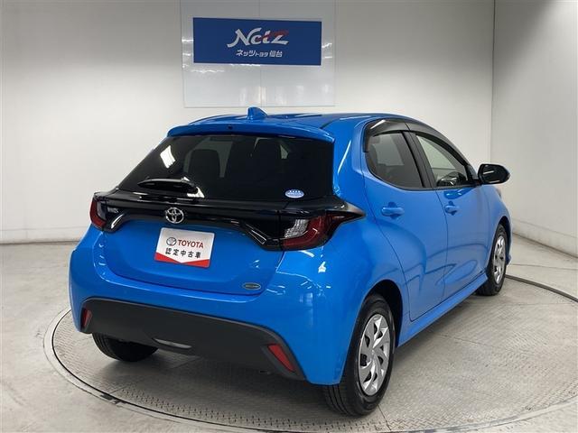 ヤリス Ｘ　ＤＶＤ再生　ミュージックプレイヤー接続可　バックカメラ　衝突被害軽減システム　ワンオーナー　横滑り防止　運・助・サイドエアバッグ　ＡＢＳ　スマートキー　トヨタ車両検査証明書（8枚目）