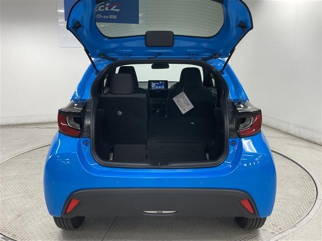 ヤリス Ｘ　ＤＶＤ再生　ミュージックプレイヤー接続可　バックカメラ　衝突被害軽減システム　ワンオーナー　横滑り防止　運・助・サイドエアバッグ　ＡＢＳ　スマートキー　トヨタ車両検査証明書（13枚目）