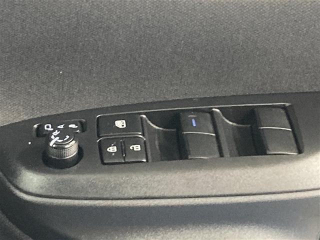 ヤリス Ｘ　ＤＶＤ再生　ミュージックプレイヤー接続可　バックカメラ　衝突被害軽減システム　ワンオーナー　横滑り防止　運・助・サイドエアバッグ　ＡＢＳ　スマートキー　トヨタ車両検査証明書（28枚目）