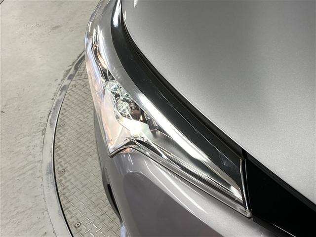 Ｃ－ＨＲ Ｓ－Ｔ　４ＷＤ　フルセグ　メモリーナビ　ＤＶＤ再生　バックカメラ　衝突被害軽減システム　ＥＴＣ　ドラレコ　ワンオーナー（14枚目）