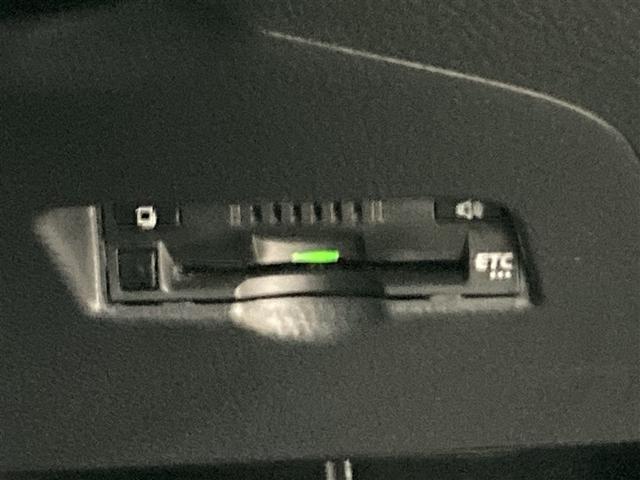 Ｃ－ＨＲ Ｓ－Ｔ　４ＷＤ　フルセグ　メモリーナビ　ＤＶＤ再生　バックカメラ　衝突被害軽減システム　ＥＴＣ　ドラレコ　ワンオーナー（31枚目）