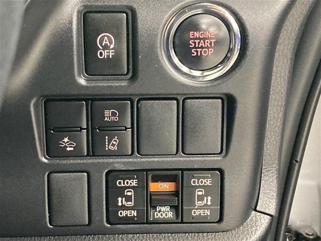 ヴォクシー Ｖ　フルセグ　メモリーナビ　ＤＶＤ再生　バックカメラ　衝突被害軽減システム　ＥＴＣ　ドラレコ　両側電動スライド　ＬＥＤヘッドランプ　ウオークスルー　乗車定員７人　３列シート　アイドリングストップ（22枚目）