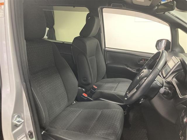 ヴォクシー Ｖ　フルセグ　メモリーナビ　ＤＶＤ再生　バックカメラ　衝突被害軽減システム　ＥＴＣ　ドラレコ　両側電動スライド　ＬＥＤヘッドランプ　ウオークスルー　乗車定員７人　３列シート　アイドリングストップ（24枚目）