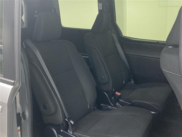 ヴォクシー Ｖ　フルセグ　メモリーナビ　ＤＶＤ再生　バックカメラ　衝突被害軽減システム　ＥＴＣ　ドラレコ　両側電動スライド　ＬＥＤヘッドランプ　ウオークスルー　乗車定員７人　３列シート　アイドリングストップ（25枚目）