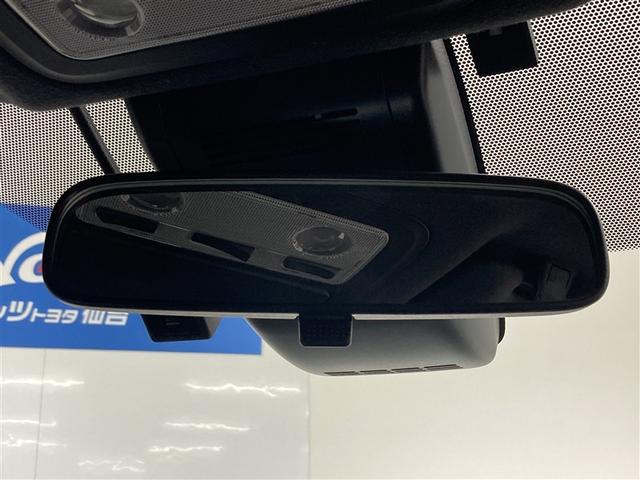 ヴォクシー Ｖ　フルセグ　メモリーナビ　ＤＶＤ再生　バックカメラ　衝突被害軽減システム　ＥＴＣ　ドラレコ　両側電動スライド　ＬＥＤヘッドランプ　ウオークスルー　乗車定員７人　３列シート　アイドリングストップ（32枚目）