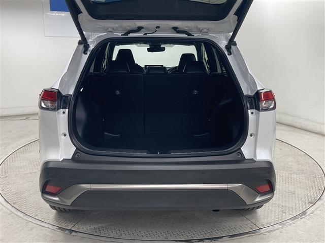 カローラクロス ハイブリッド　Ｚ　メモリーナビ　ミュージックプレイヤー接続可　バックカメラ　衝突被害軽減システム　ＥＴＣ　ＬＥＤヘッドランプ（12枚目）