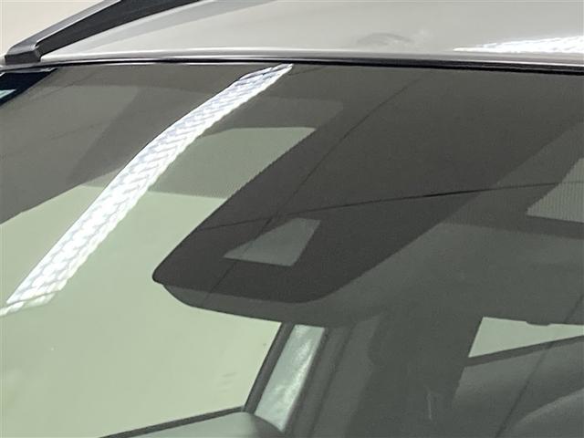 カローラクロス ハイブリッド　Ｚ　メモリーナビ　ミュージックプレイヤー接続可　バックカメラ　衝突被害軽減システム　ＥＴＣ　ＬＥＤヘッドランプ（24枚目）