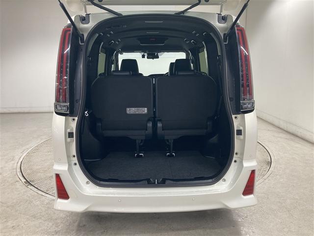 �R��ڃV�[�g�𗧂Ă��܂܂ł��\���ȗe�ʂ̃��Q�[�W�X�y�[�X�I�Ⴂ�J�����ɂ��A�d���ו����傫�������グ���ɏo������ł��܂�