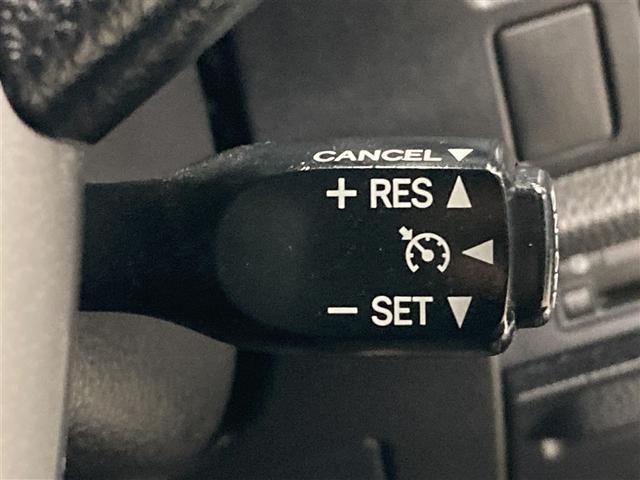 �N���[�Y�R���g���[�������@�A�N�Z���𓥂ނ��ƂȂ��ԑ������L�[�v�B�������H���y�X���s�o���܂��B