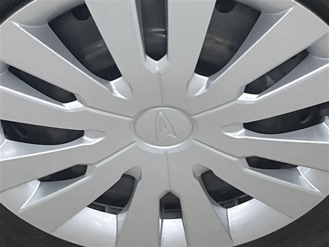 �z�C�[���L���b�v�t���ł��B�z�C�[���̏�ɃJ�o�[��t���Ă��܂��B�f�U�C���Ƌ�͂̎����l�����Ă��܂��B