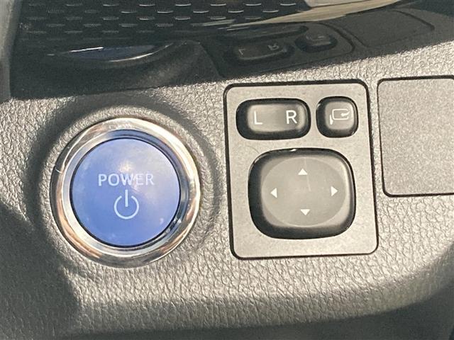 �X�}�[�g�L�[���g�т��Ă���΁A�u���[�L�𓥂݂Ȃ���X�C�b�`�����������ŃG���W�����n���o���܂��B