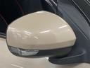 視認性の良いターンランプ付きドアミラー。　周りからどっちに曲がるか判りやすくなって安全性が向上しますね。