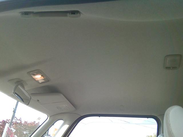 タント X 4WD スライドドア キーレスエントリー ベンチシート AT 盗難防止システム ABS CD アルミホイール 衝突安全ボディ エアコン パワーステアリング パワーウィンドウ 運転席エアバッグ(9枚目)