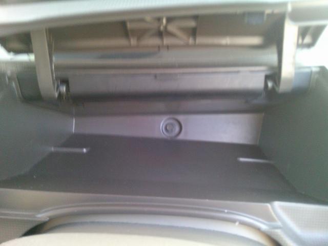 タント X 4WD スライドドア キーレスエントリー ベンチシート AT 盗難防止システム ABS CD アルミホイール 衝突安全ボディ エアコン パワーステアリング パワーウィンドウ 運転席エアバッグ(10枚目)