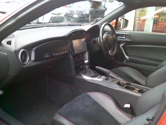 86 GTリミテッド 車高調 TRDマフラー HKSスーパーチャージャー ETC バックカメラ TV AT HIDヘッドランプ スマートキー アルミホイール 盗難防止システム 衝突安全ボディ ABS ESC(9枚目)