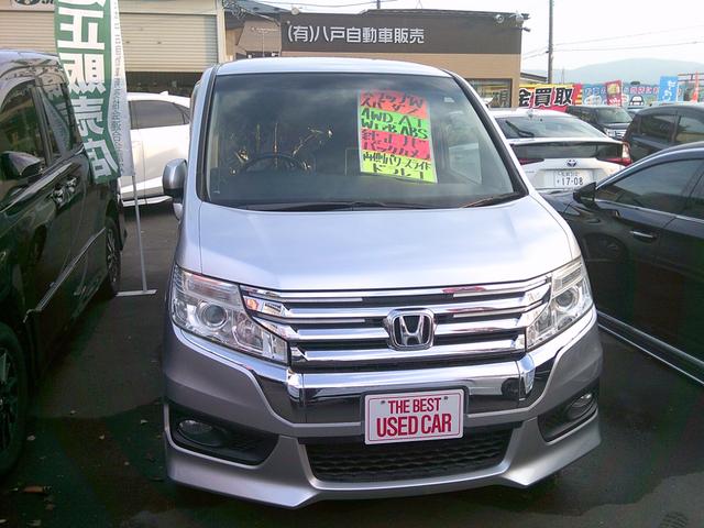 ステップワゴンスパーダ Ｚ　４ＷＤ　ドライブレコーダー　ＥＴＣ　バックカメラ　ナビ　両側電動スライドドア　ＨＩＤ　スマートキー　アイドリングストップ　３列シート　ＣＶＴ　アルミホイール　盗難防止システム　衝突安全ボディ　ＡＢＳ（12枚目）