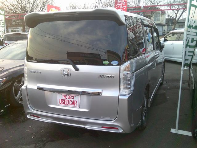 ステップワゴンスパーダ Ｚ　４ＷＤ　ドライブレコーダー　ＥＴＣ　バックカメラ　ナビ　両側電動スライドドア　ＨＩＤ　スマートキー　アイドリングストップ　３列シート　ＣＶＴ　アルミホイール　盗難防止システム　衝突安全ボディ　ＡＢＳ（14枚目）