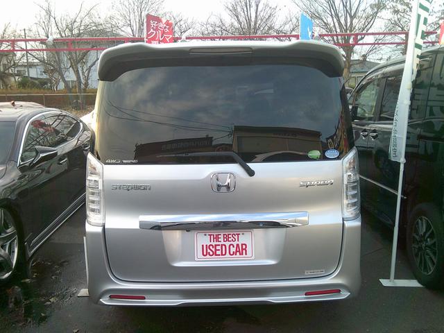 ステップワゴンスパーダ Ｚ　４ＷＤ　ドライブレコーダー　ＥＴＣ　バックカメラ　ナビ　両側電動スライドドア　ＨＩＤ　スマートキー　アイドリングストップ　３列シート　ＣＶＴ　アルミホイール　盗難防止システム　衝突安全ボディ　ＡＢＳ（15枚目）