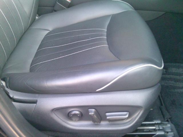 クラウンハイブリッド ＲＳアドバンス　Ｆｏｕｒ　４ＷＤ　ドライブレコーダー　ＥＴＣ　クリアランスソナー　レーンアシスト　オートクルーズコントロール　衝突被害軽減システム　バックカメラ　ナビ　アルミホイール　オートマチックハイビーム（31枚目）