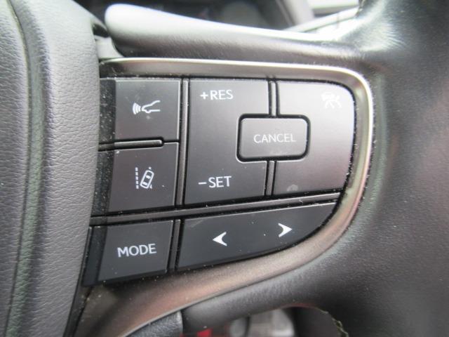 ＵＸ ＵＸ２５０ｈ　バージョンＬ　４ＷＤ／禁煙車／衝突軽減ブレーキ／全周囲カメラ／障害物センサ／シートエアコン／シートヒーター／ステアリングヒーター／電動リアゲート／純正アルミホイール／黒革シート／リアカメラ／ドアバイザー／ドラレコ（29枚目）