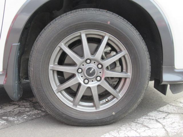 ヴェゼル ハイブリッドＸ・Ｌパッケージ　４ＷＤ／禁煙車／寒冷地仕様／衝突軽減ブレーキ／ドライブレコーダー／社外ＳＤナビ／フルセグ／シートヒーター／レーダー探知機／セパレート型スピーカー／ドアバイザー／社外アルミホイール／ワイパーデアイサー（50枚目）