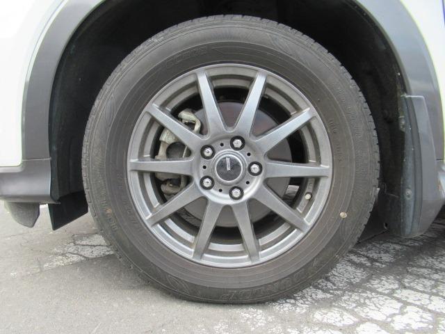 ヴェゼル ハイブリッドＸ・Ｌパッケージ　４ＷＤ／禁煙車／寒冷地仕様／衝突軽減ブレーキ／ドライブレコーダー／社外ＳＤナビ／フルセグ／シートヒーター／レーダー探知機／セパレート型スピーカー／ドアバイザー／社外アルミホイール／ワイパーデアイサー（75枚目）
