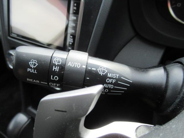 ＸＶ ２．０ｉ　４ＷＤ／禁煙車／ＳＤナビ／フルセグ／ＨＩＤヘッドライト／ＥＴＣ／Ｂｌｕｅｔｏｏｔｈ／ドアバイザー／フォグライト／純正アルミホイール／キーレスキー／アイドリングストップ／横滑り防止装置／パドルシフト（29枚目）