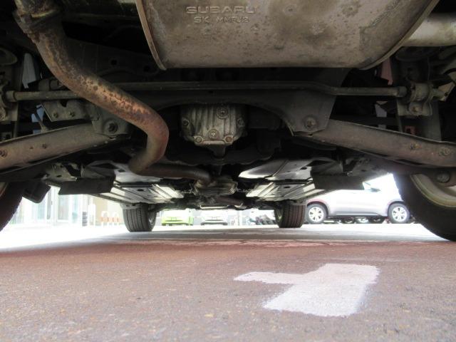 ＸＶ ２．０ｉ　４ＷＤ／禁煙車／ＳＤナビ／フルセグ／ＨＩＤヘッドライト／ＥＴＣ／Ｂｌｕｅｔｏｏｔｈ／ドアバイザー／フォグライト／純正アルミホイール／キーレスキー／アイドリングストップ／横滑り防止装置／パドルシフト（63枚目）