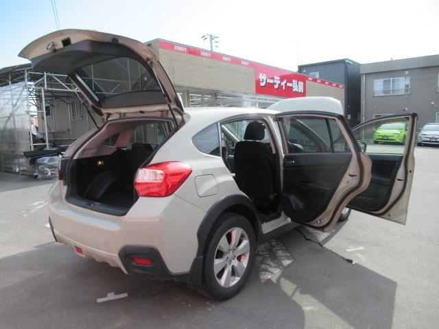 ＸＶ ２．０ｉ　４ＷＤ／禁煙車／ＳＤナビ／フルセグ／ＨＩＤヘッドライト／ＥＴＣ／Ｂｌｕｅｔｏｏｔｈ／ドアバイザー／フォグライト／純正アルミホイール／キーレスキー／アイドリングストップ／横滑り防止装置／パドルシフト（66枚目）