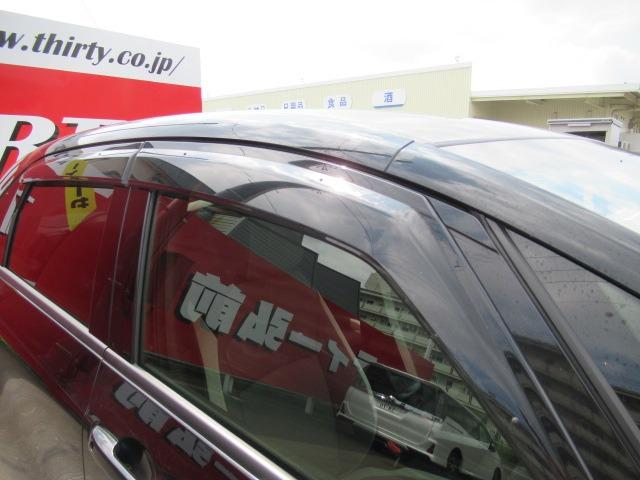 フィット ｅ：ＨＥＶクロスター　４ＷＤ／禁煙車／寒冷地仕様／衝突軽減ブレーキ／クリアランスソナー／レーダークルコン／純正ナビ／フルセグ／前後ドライブレコーダー／純正アルミホイール／ドアバイザー／バックカメラ／ＥＴＣ／ワイパーデアイサ（40枚目）