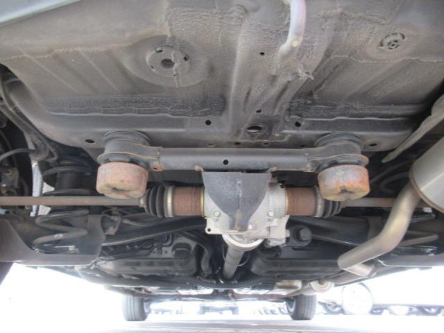 フィット ｅ：ＨＥＶクロスター　４ＷＤ／禁煙車／寒冷地仕様／衝突軽減ブレーキ／クリアランスソナー／レーダークルコン／純正ナビ／フルセグ／前後ドライブレコーダー／純正アルミホイール／ドアバイザー／バックカメラ／ＥＴＣ／ワイパーデアイサ（66枚目）