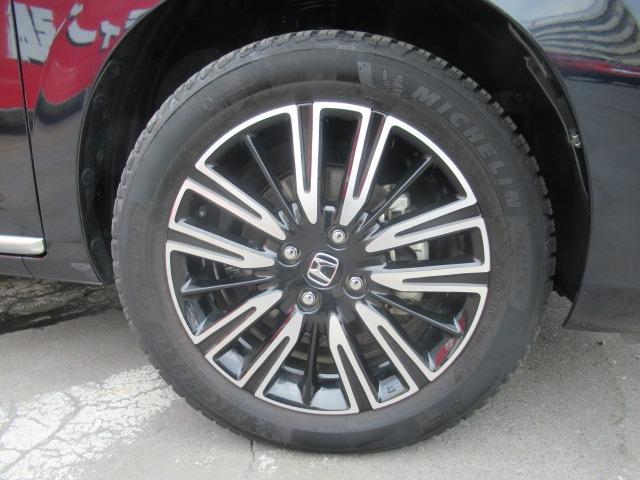 フィット ｅ：ＨＥＶリュクス　４ＷＤ／禁煙車／衝突軽減ブレーキ／全周囲カメラ／純正９型ナビ／フルセグＴＶ／ＥＴＣ２．０／クリアランスソナー／ステアリングヒーター／レーダークルコン／ワイパーデアイサー／ブラインドスポットモニター（44枚目）
