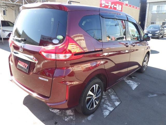 フリードハイブリッド ハイブリッド・Ｇホンダセンシング　４ＷＤ／ワイパーデアイサー／シートヒーター／レーダークルコン／ミラーヒーター／衝突軽減ブレーキ／ＥＴＣ／ドライブレコーダー／ＬＥＤヘッドライト／両側パワースライドドア／車線逸脱警報（22枚目）