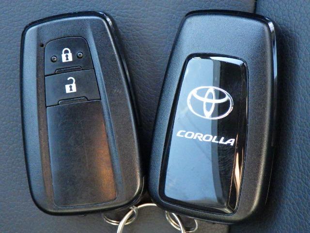 カローラツーリング ハイブリッド　ダブルバイビー　ツートンカラー／４ＷＤ／前後ドラレコ／バックカメラ／衝突軽減ブレーキ／障害物センサ－／ＥＴＣ／ドアミラーヒーター／レーダークルコン／フルセグ／ミラーキャスト／ＤＶＤ／Ｂｌｕｅｔｏｏｔｈ（34枚目）