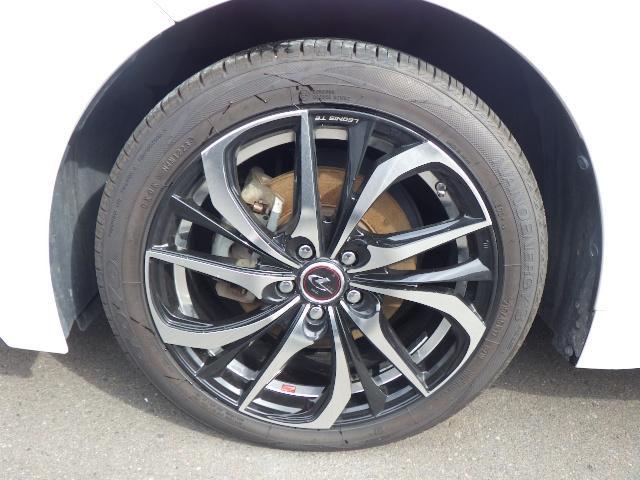 カローラツーリング ハイブリッド　ダブルバイビー　ツートンカラー／４ＷＤ／前後ドラレコ／バックカメラ／衝突軽減ブレーキ／障害物センサ－／ＥＴＣ／ドアミラーヒーター／レーダークルコン／フルセグ／ミラーキャスト／ＤＶＤ／Ｂｌｕｅｔｏｏｔｈ（70枚目）
